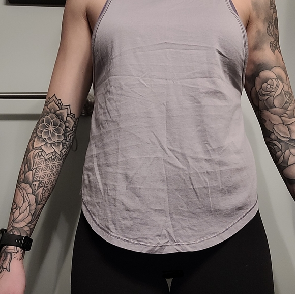 Lululemon tank - Picture 4 of 4